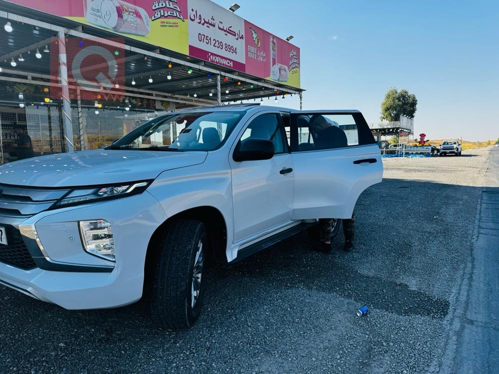میتسوبیشی پاجیرۆ سپۆرت